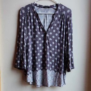 Max Jeans Gray and White Polka Dot Top